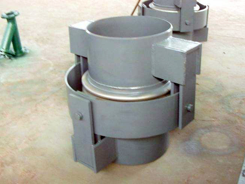 double hinged expansion joint